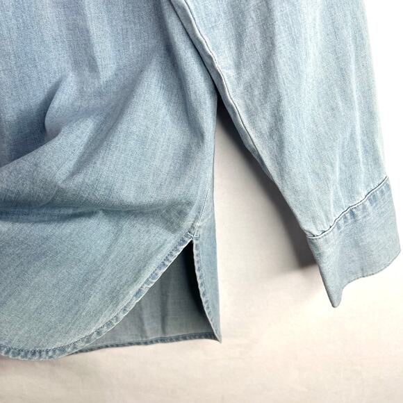 NWT J. Jill Clarity Wash Knot Button Denim Top XS - Picture 6 of 8